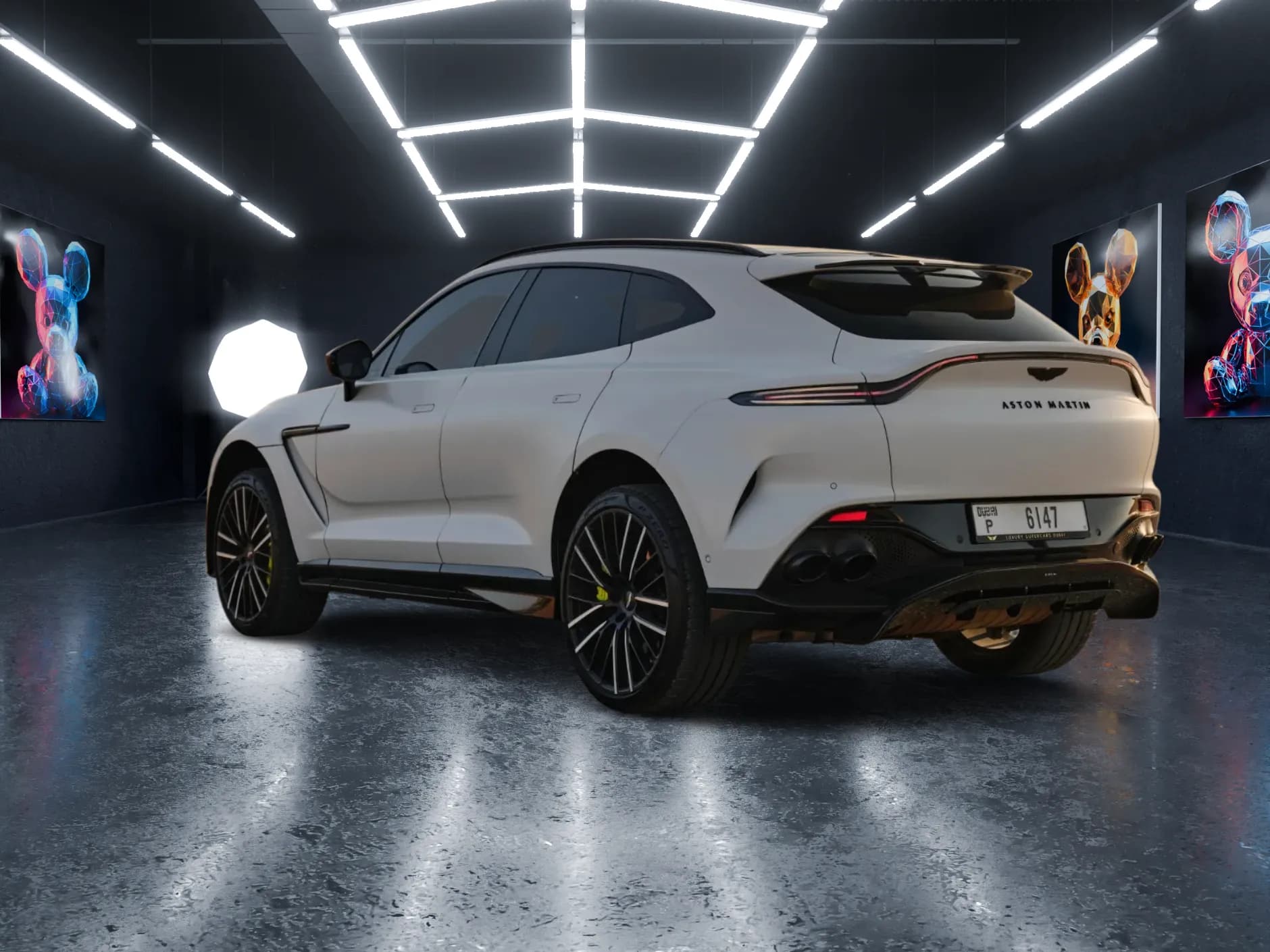 Aston Martin DBX 707 - image 2
